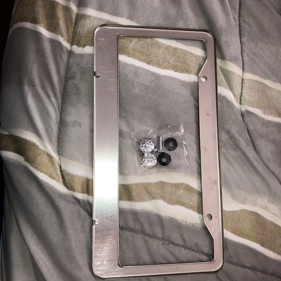 Sparkly license plate frame - Picture 2 of 3